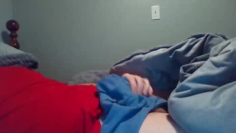 Snapshot of tallguy88444 chatting on February 1, 2:58 am tallguy88444 online show from February 1, 2:58 am