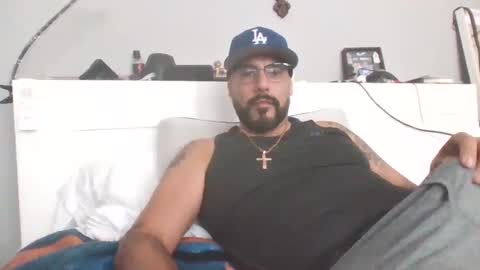 Snapshot of talllatino310 chatting on September 10, 8:51 pm talllatino310 online show from September 10, 8:51 pm