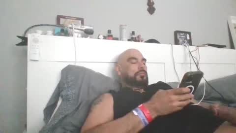 Snapshot of talllatino310 chatting on January 18, 5:04 pm talllatino310 online show from January 18, 5:04 pm