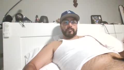 Snapshot of talllatino310 chatting on September 22, 5:51 am talllatino310 online show from September 22, 5:51 am