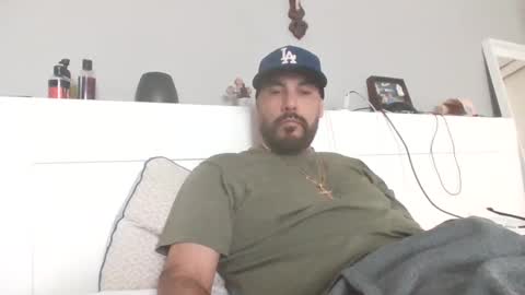 Snapshot of talllatino310 chatting on February 24, 10:03 pm talllatino310 online show from February 24, 10:03 pm