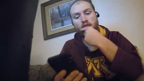 tallnfitstud online show from December 1, 9:56 am