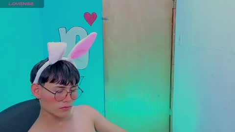 Andres online show from May 11, 4:36 am