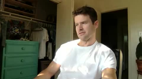 Snapshot of tantrichealing chatting on October 28, 10:45 pm Dr. Love online show from October 28, 10:45 pm