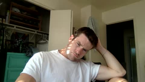 Snapshot of tantrichealing chatting on October 29, 10:56 pm Dr. Love online show from October 29, 10:56 pm