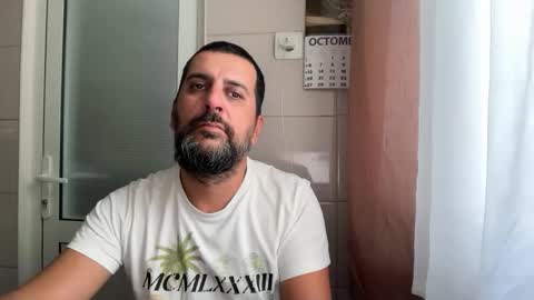 Snapshot of tarkan198 chatting on October 16, 12:46 pm tarkan198 online show from October 16, 12:46 pm