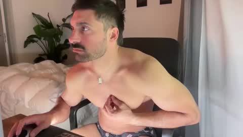 tarquit8 online show from April 7, 7:03 pm