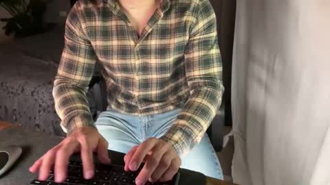 tarquit8 online show from May 25, 9:21 pm