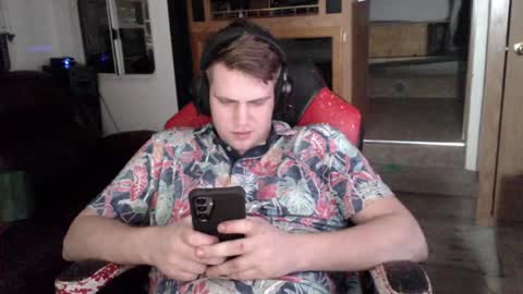 tarus333 online show from March 26, 5:22 am