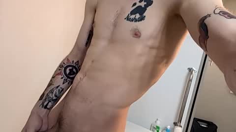 Snapshot of tattedcumdaddy chatting on March 10, 3:23 am tattedcumdaddy online show from March 10, 3:23 am