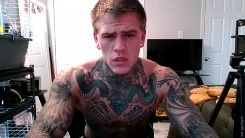 Snapshot of tatteddaddy9000 chatting on February 26, 7:14 pm D-Man online show from February 26, 7:14 pm