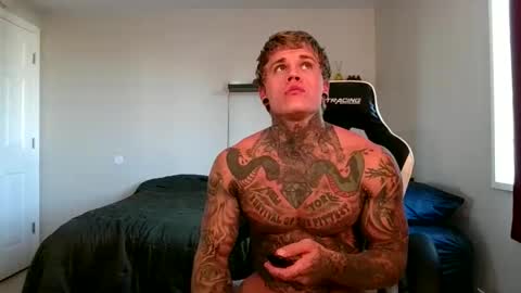 Snapshot of tatteddaddy9000 chatting on September 15, 9:49 pm D-Man online show from September 15, 9:49 pm