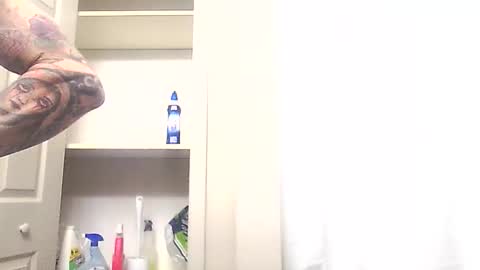 tattoo3333 online show from December 21, 2:52 am