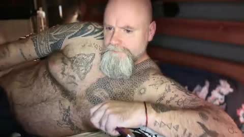 Snapshot of tattooeddilf01 chatting on October 13, 10:38 pm Tattooeddilf 01 online show from October 13, 10:38 pm