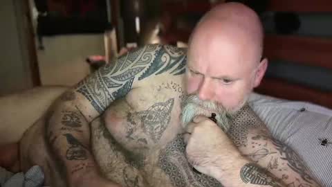 Tattooeddilf 01 online show from September 20, 12:43 am