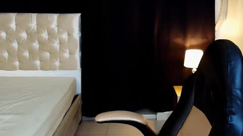 tau_montes online show from March 14, 1:56 am