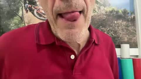 tauromolo online show from April 1, 1:40 am