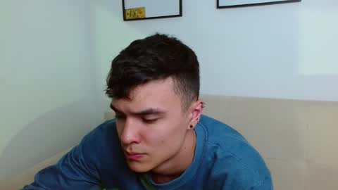 taurus4k online show from December 15, 10:48 pm