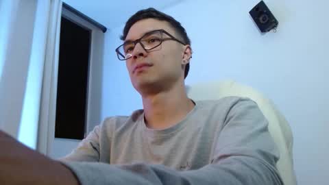 taurus4k online show from November 12, 2:17 am