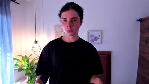     online show from February 9, 8:02 pm