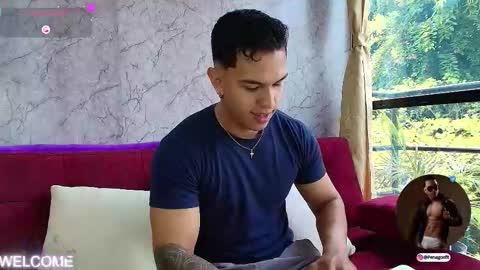 Snapshot of taylor_johnn chatting on October 2, 1:59 pm Penagos zz online show from October 2, 1:59 pm
