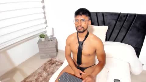 Snapshot of taylormaccurdy_ chatting on October 9, 6:13 pm taylormaccurdy_ online show from October 9, 6:13 pm
