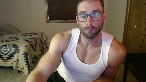 Taylor Oaks online show from June 17, 5:04 pm