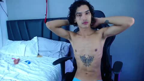 Tayron online show from May 3, 8:00 pm