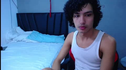 Snapshot of tayronx33 chatting on October 5, 8:24 pm Tayron online show from October 5, 8:24 pm