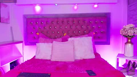 Sofia online show from February 1, 1:43 pm