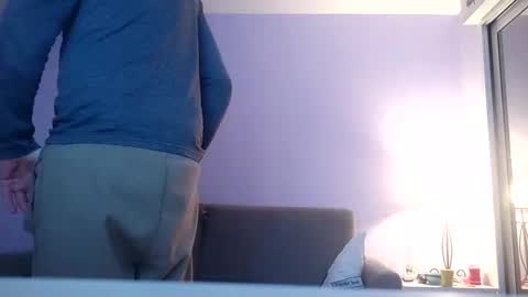 Snapshot of tchoop64 chatting on January 26, 9:40 pm tchoop64 online show from January 26, 9:40 pm