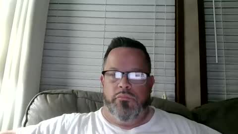 tdhawk87 online show from May 7, 9:53 am