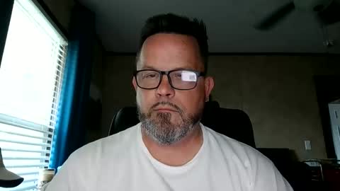 tdhawk87 online show from May 2, 9:50 pm