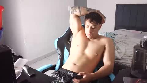 team23hot0 online show from March 17, 5:32 am