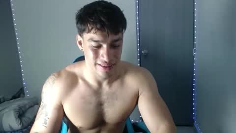 team23hot0 online show from November 10, 1:43 am