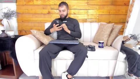 Snapshot of ted_montoya chatting on October 10, 12:21 pm ted_montoya online show from October 10, 12:21 pm