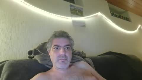 Peter online show from November 13, 6:01 pm