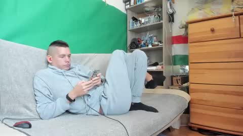 Virg Lszl online show from October 31, 11:24 am