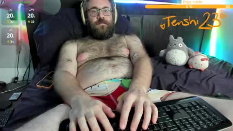 Snapshot of tenshi23 chatting on October 17, 2:15 am Matt online show from October 17, 2:15 am