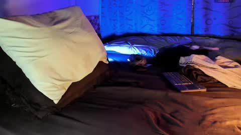 Teo online show from February 6, 2:48 pm