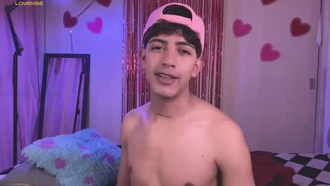 Snapshot of teobrowny_ chatting on February 22, 9:21 pm teo brown Independent model online show from February 22, 9:21 pm