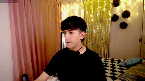 Snapshot of teobrowny_ chatting on December 31, 8:45 pm teo brown Independent model online show from December 31, 8:45 pm