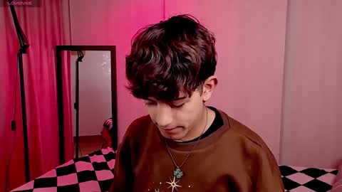 Snapshot of teobrowny_ chatting on January 4, 1:53 pm teo brown Independent model online show from January 4, 1:53 pm