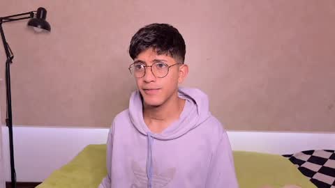 teo browny online show from April 25, 9:34 pm