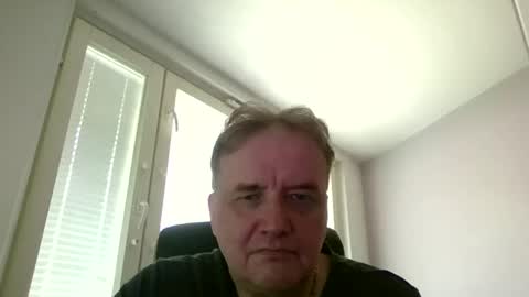 tero007 online show from April 2, 7:49 am