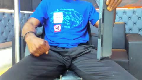 Snapshot of terranze_z chatting on October 24, 9:05 pm terranze_z online show from October 24, 9:05 pm