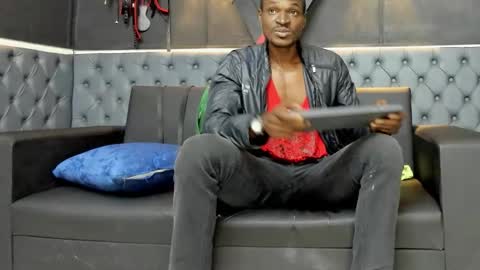 Snapshot of terranze_z chatting on October 18, 8:25 pm terranze_z online show from October 18, 8:25 pm