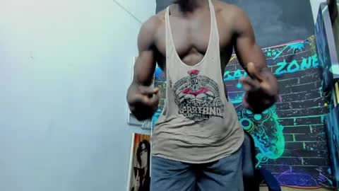 terranze_z online show from May 8, 1:33 pm