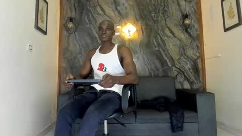 Snapshot of terranze_z chatting on March 3, 7:45 pm terranze_z online show from March 3, 7:45 pm
