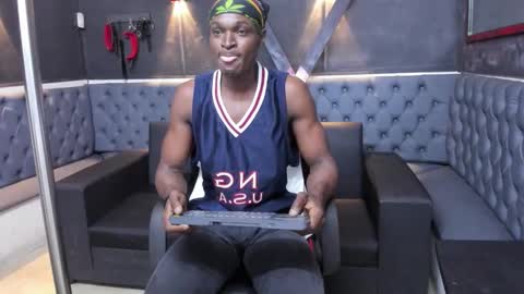 terranze_z online show from March 21, 7:51 pm